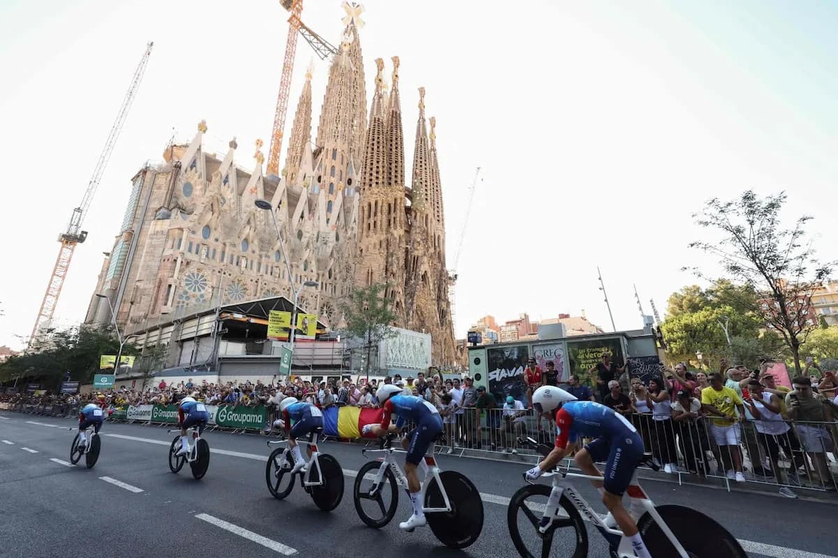 Tour de Francia: Vingegaard ganó la primera etapa en Barcelona y es líder