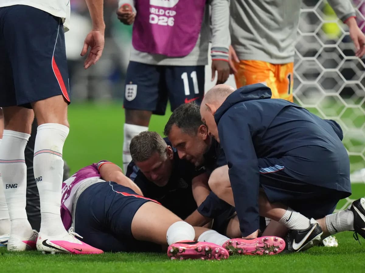 Insólita lesión de Henderson: se fracturó la muñeca festejando y se pierde el Mundial