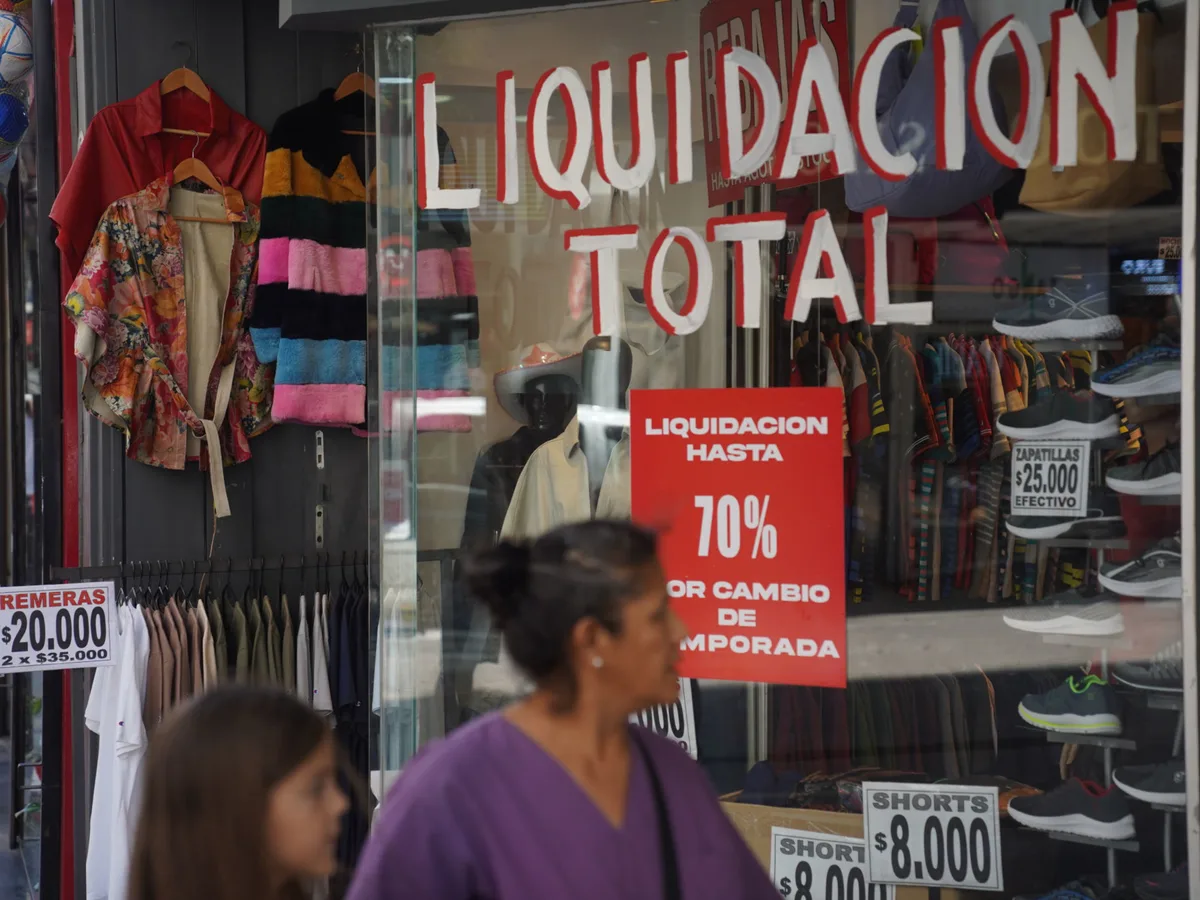Semáforo económico: empleo en rojo, inflación amarilla, Banco Central en verde