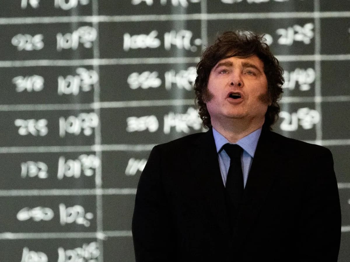 Milei aseguró que buscará la reelección y se enfrentó a un socio de la Bolsa
