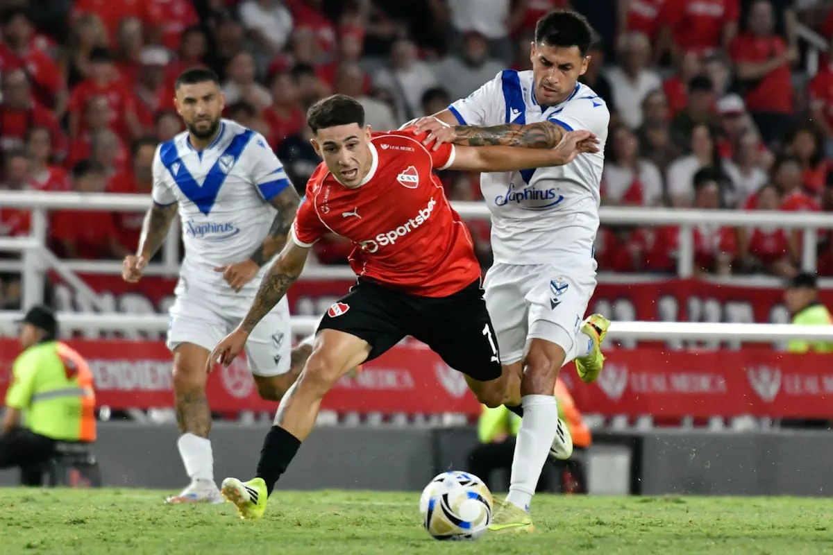 Independiente y San Lorenzo juegan por el Clausura: la agenda de la TV del lunes