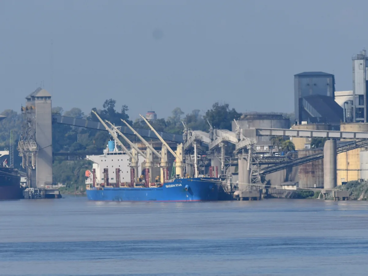 Prefectura intimó a más de 500 prácticos a volver a trabajar tras la paralización de barcos