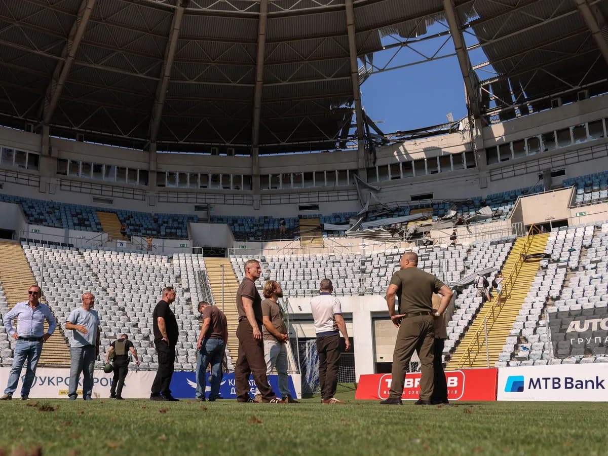 Nuevo ataque ruso en Odesa: dos heridos y un estadio de fútbol destruido
