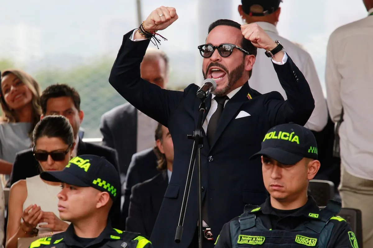 De la Espriella asume la presidencia de Colombia en medio de una fuerte tensión política y amenazas