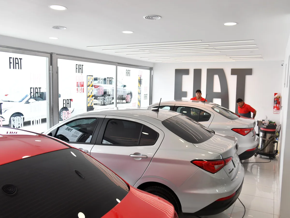 Ventas de autos 0km caen 30% en junio y 10,5% en el semestre