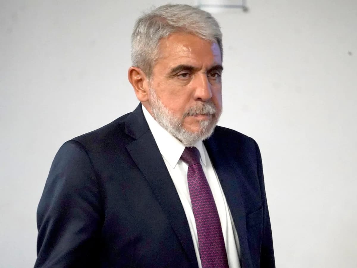 Aníbal Fernández contra Máximo Kirchner: "No me van a ver como un pelotudo con el cartel 'Cristina libre'"
