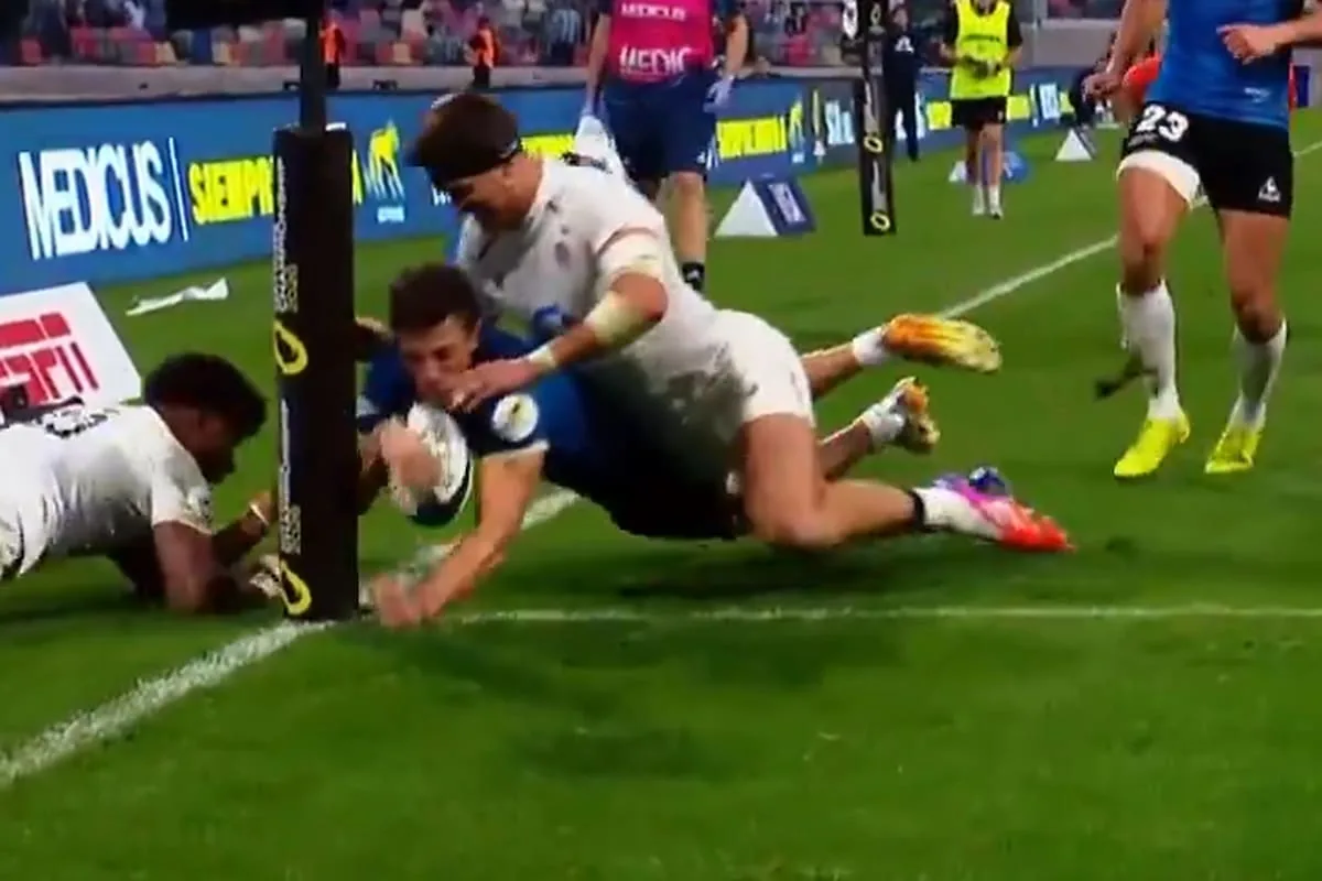 Los Pumas perdieron con polémica: anularon un try y omitieron un tackle alto