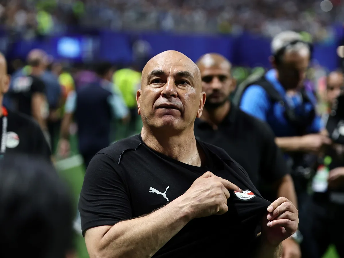 Hossam Hassan volvió a Egipto y cargó contra Messi: lo llamó provocador