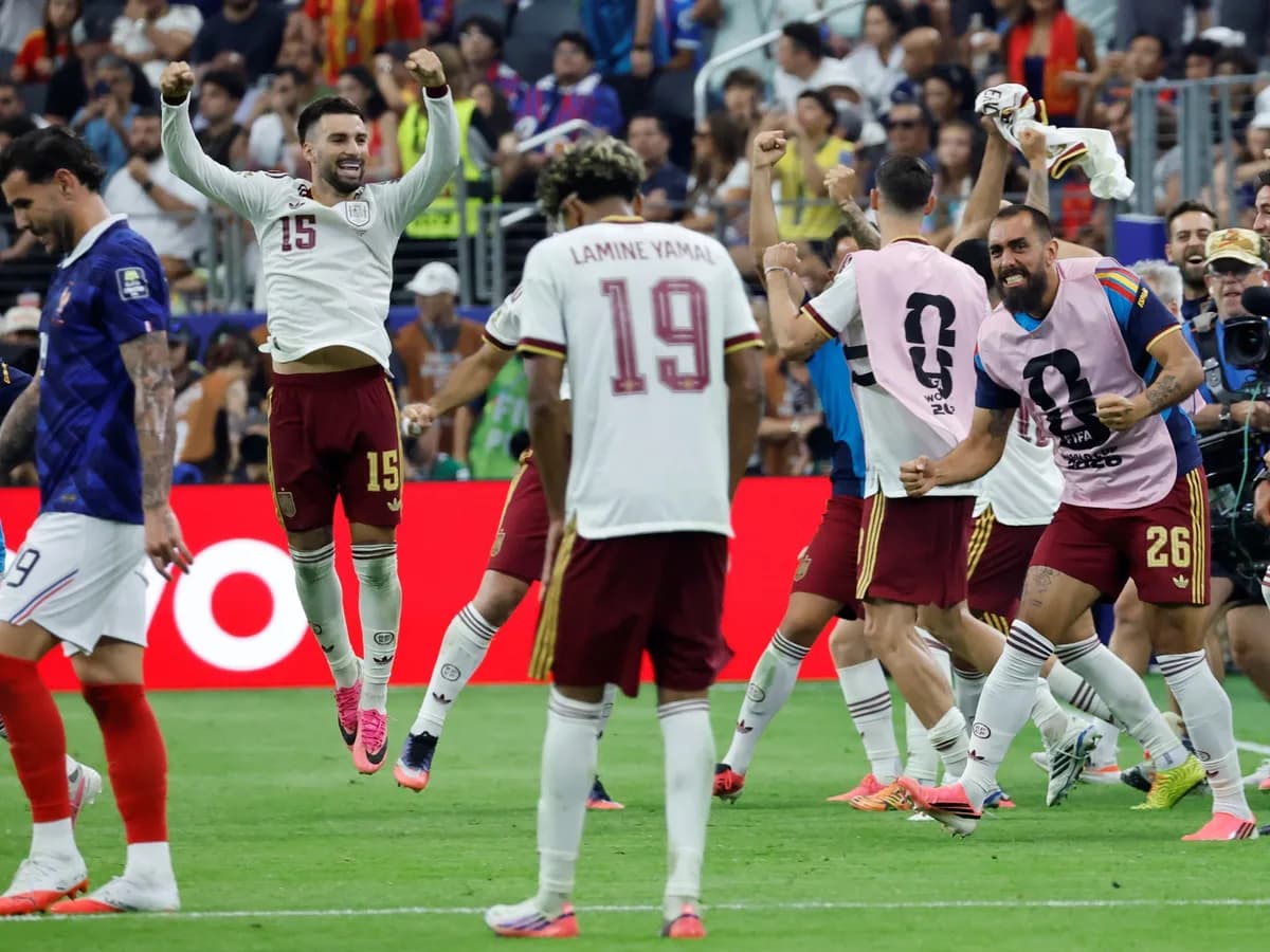 España venció a Francia y es el primer finalista del Mundial