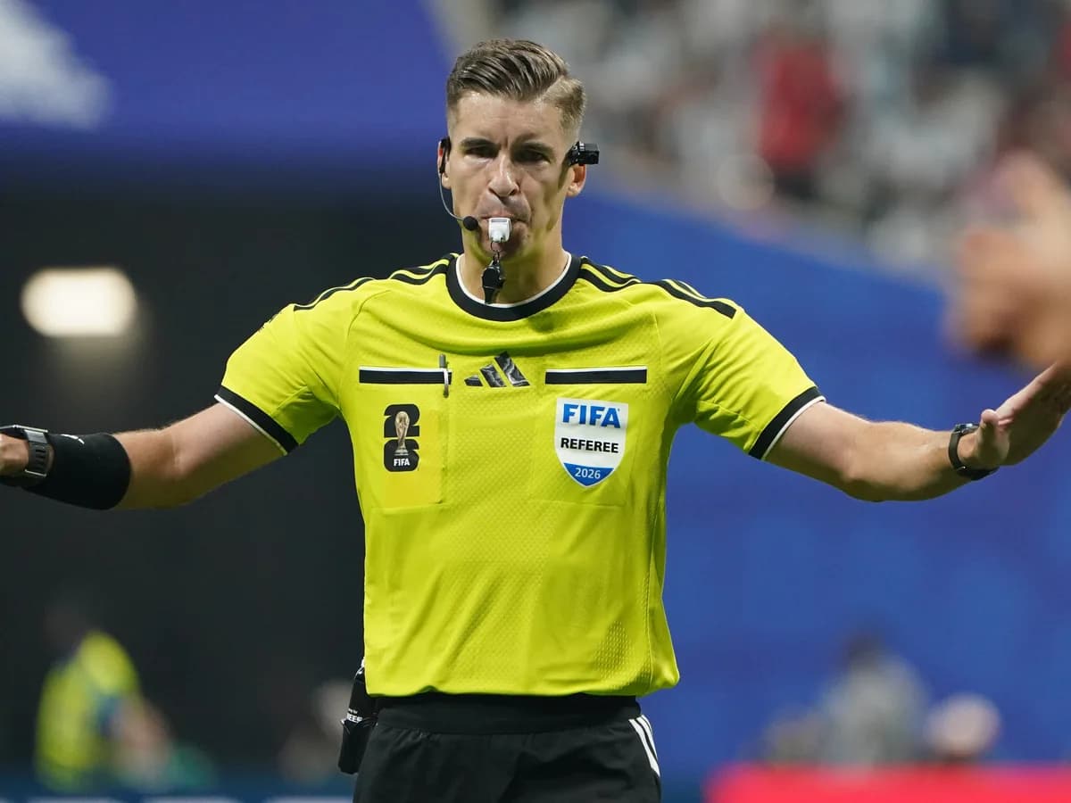 Egipto denunció formalmente al árbitro francés ante la FIFA por su actuación ante Argentina