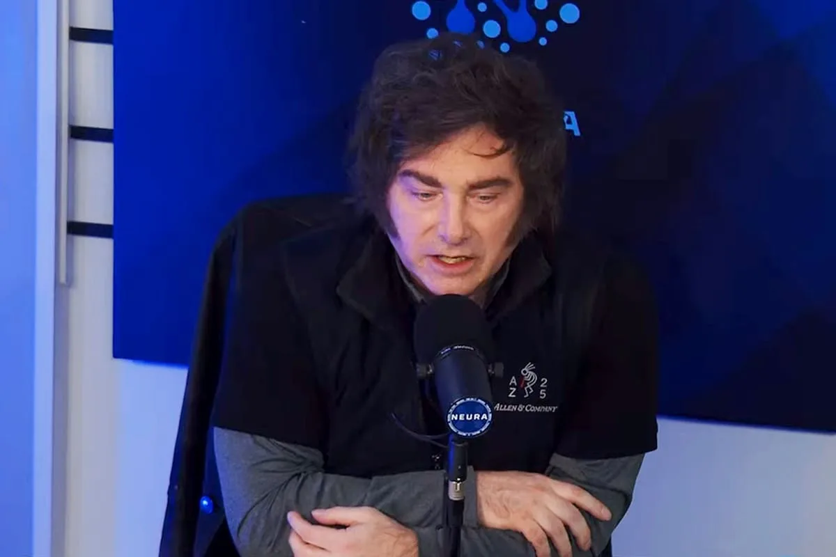 Milei acusó a Macri de estafar a los argentinos con el reperfilamiento de la deuda