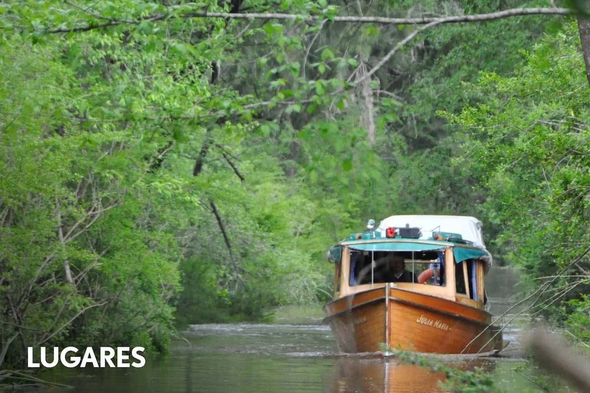 La historia de la familia que abrió un canal a pala entre dos ríos del Delta