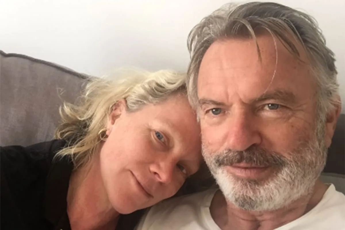 La exnovia de Sam Neill revela los últimos días del actor: “Su pobre cuerpo se agotó”