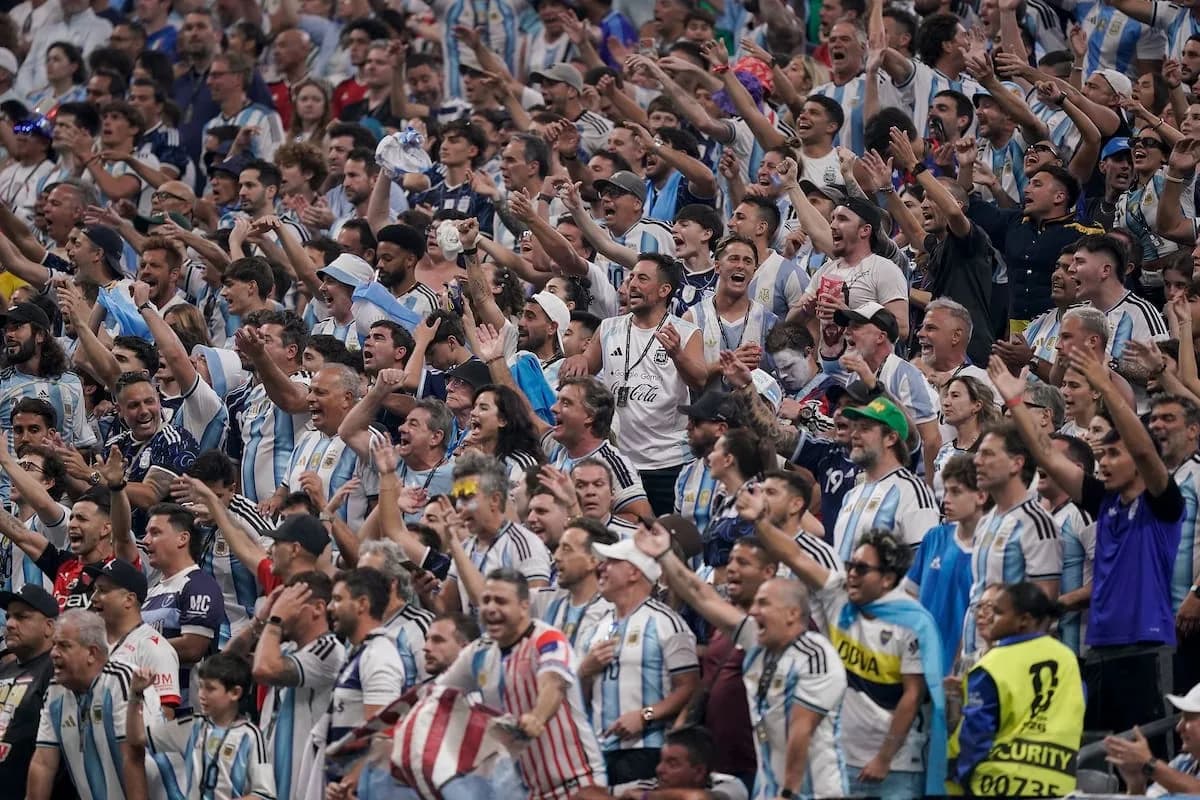Argentina clasificó a cuartos del Mundial: de Atlanta al Obelisco, la euforia desbordó