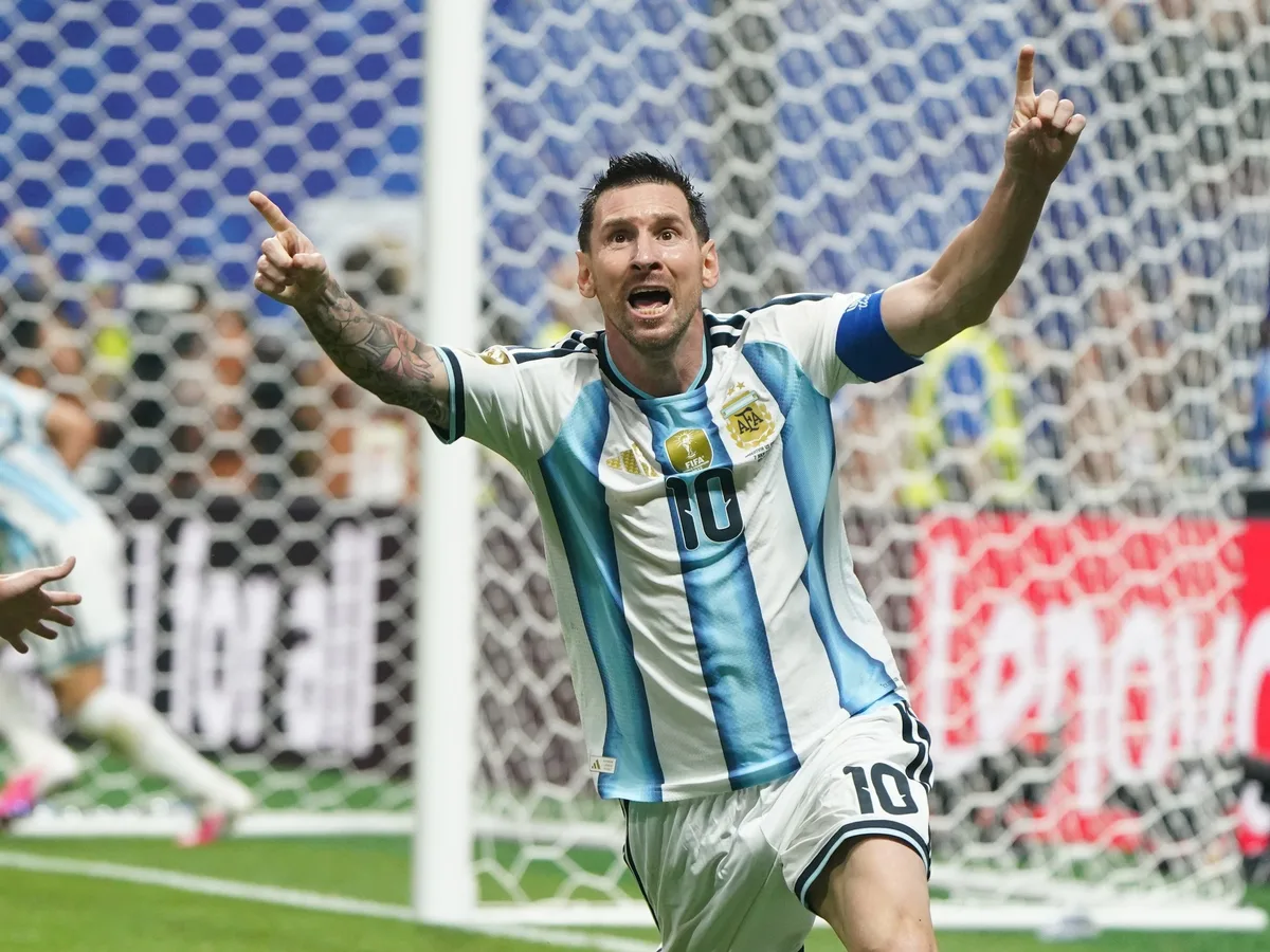Jugar contra Messi: la pesadilla y el privilegio de los defensores