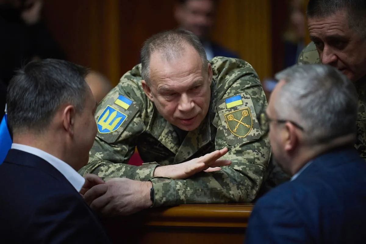 Zelensky destituye al jefe del Ejército días después de respaldarlo en una crisis