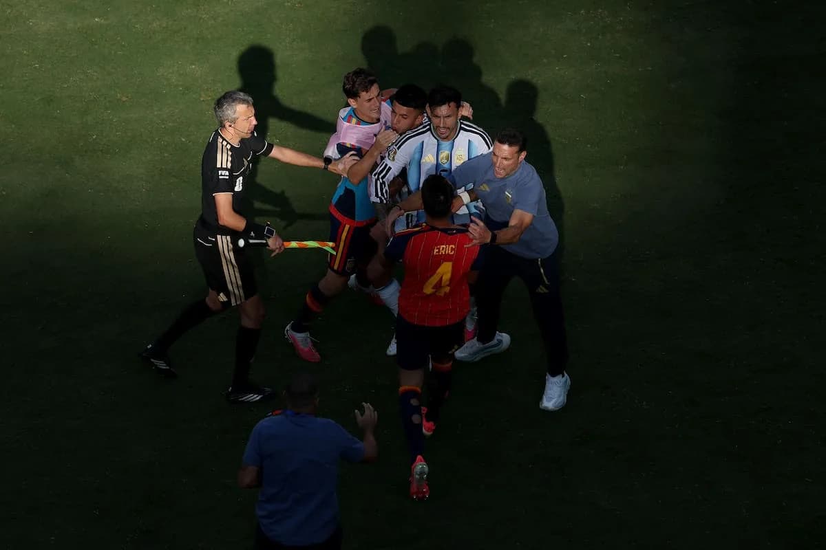 La FIFA investiga los incidentes tras la final del Mundial entre España y Argentina
