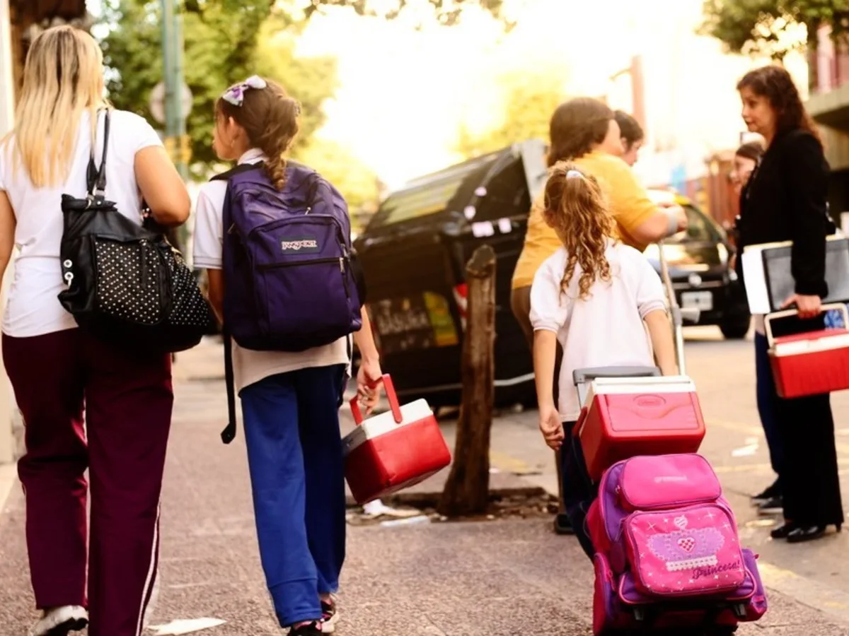 Cuánto debe ganar una familia porteña para ser de clase media, sin contar el alquiler