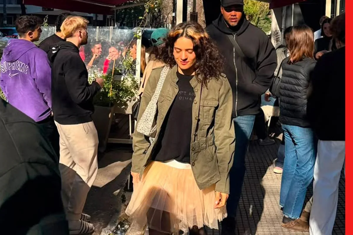 Rosalía almuerza en Palermo: el restaurante Oli y el menú que eligió antes de su show