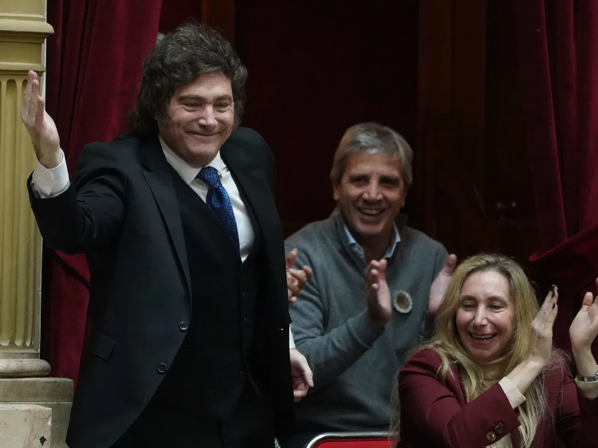Renunció Manuel Adorni: Milei busca reelección y suena Santilli como nuevo jefe de Gabinete