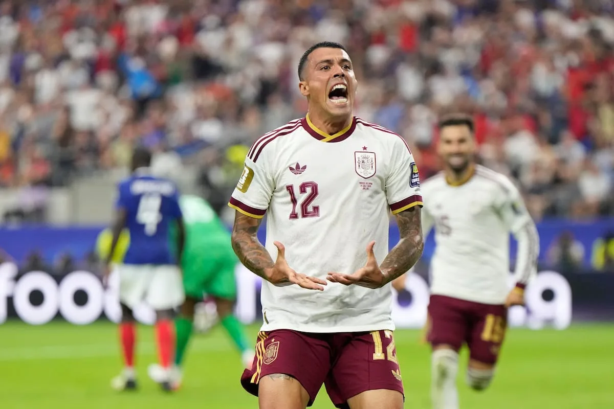 España aplastó a Francia y es finalista del Mundial 2026