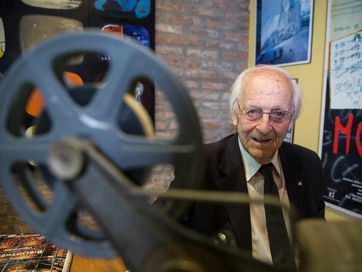 Manuel Antin: el cineasta que se resistía a encasillarse, retratado en un libro