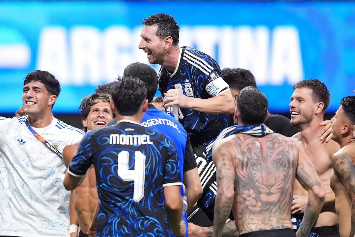 Argentina eliminó a Inglaterra y está en la final del Mundial