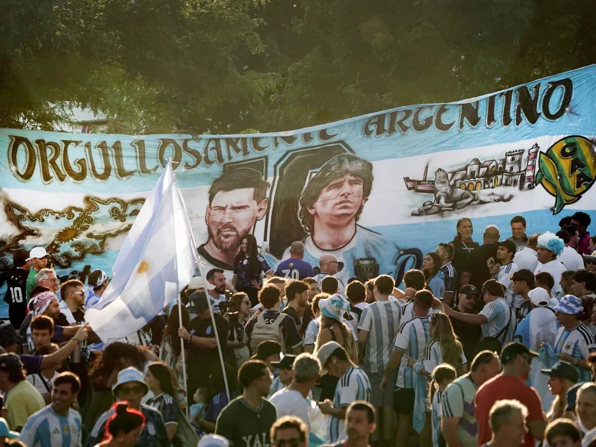 Seguridad extrema para Argentina-Inglaterra: 300 hinchas bajo la lupa y derribo de drones