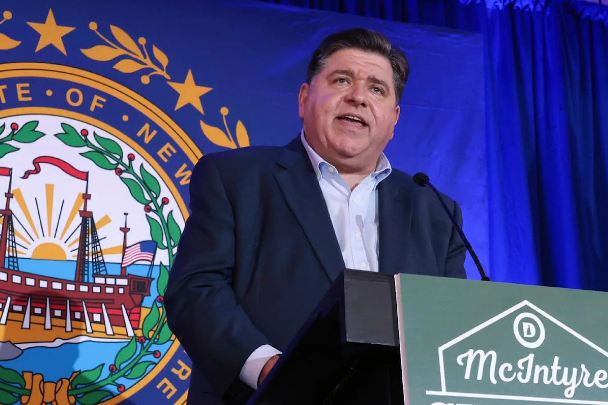 Illinois: el gobernador Pritzker anuncia recorte de impuestos para ropa y útiles escolares