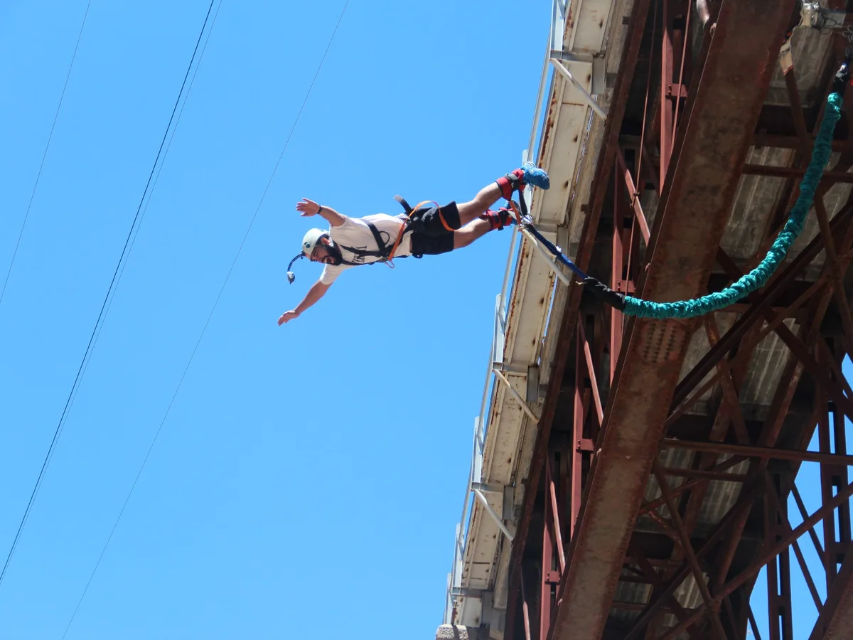 Puenting: cuáles son los lugares donde se puede realizar en Argentina y qué medidas de seguridad existen