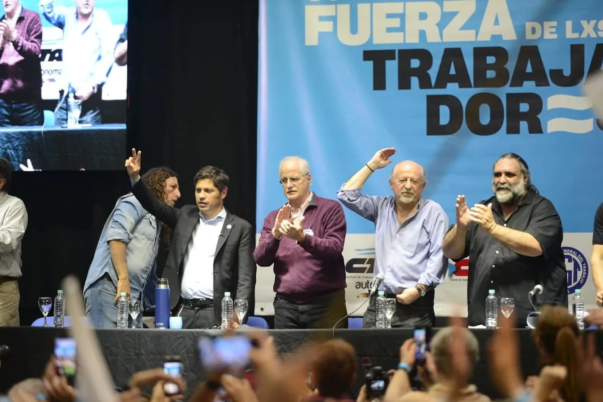 Gremios bonaerenses rechazan aumento salarial del 2,5% y Kicillof mejora oferta a docentes