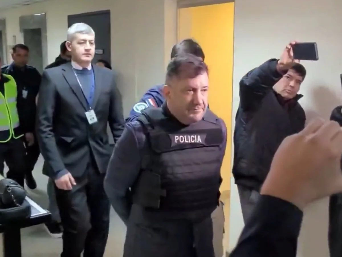 Piden 2 años y 2 meses de prisión para Edgardo Kueider por intentar ingresar 211 mil dólares sin declarar a Paraguay