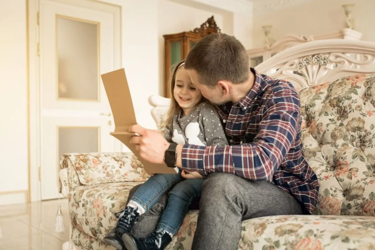 Por qué los padres guardan recuerdos de sus hijos: la explicación de la psicología