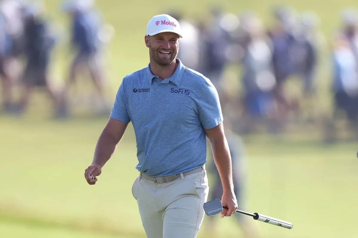 Whyndam Clark lidera US Open tras primera vuelta incompleta