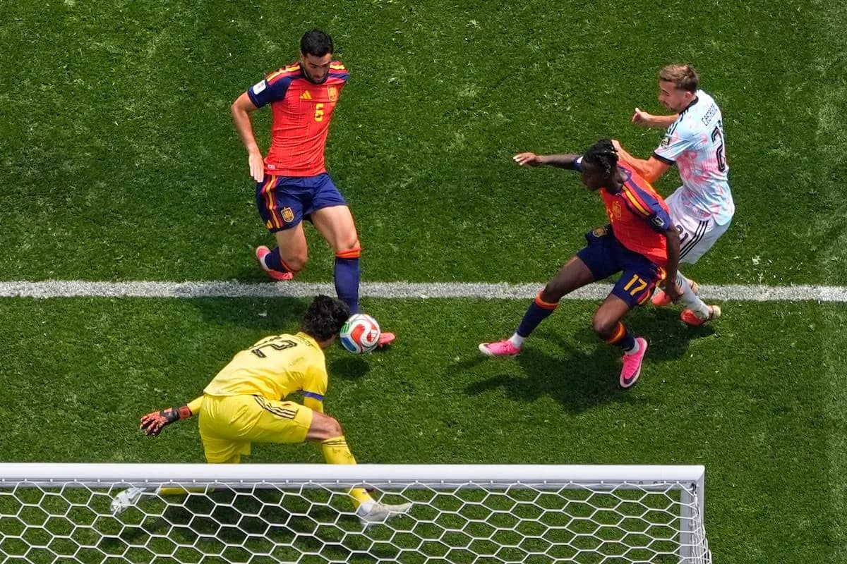 España venció a Bélgica con otro gol agónico de Mikel Merino y enfrentará a Francia en semis