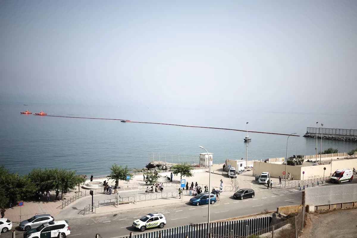 Crisis migratoria en Ceuta: la cifra de muertos asciende a 88 y España refuerza la frontera