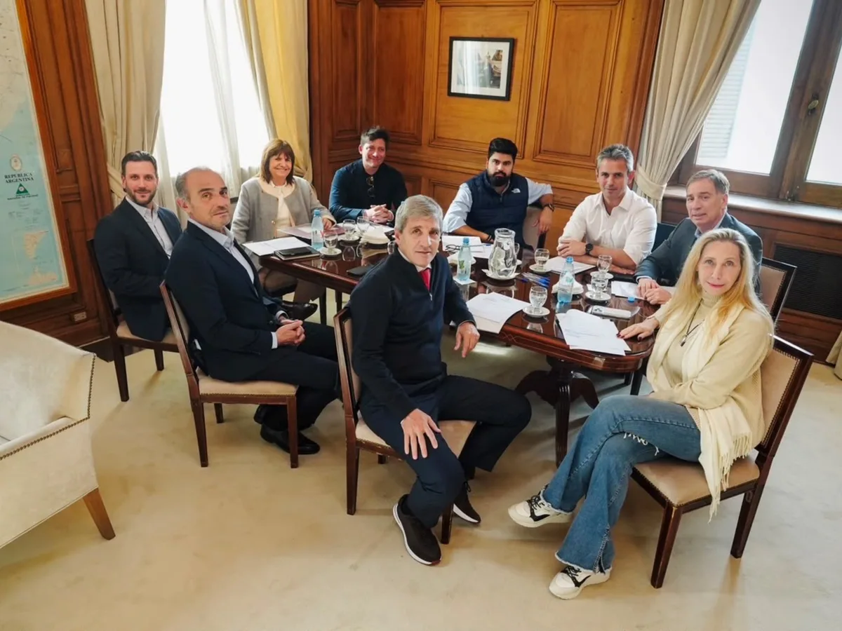 Santilli debutó en la mesa política y definieron prioridades legislativas