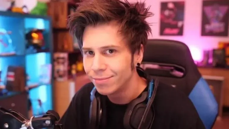 el-rubius-es-el-youtuber-mas-famoso-espana-esta-novio-el-2017-una-modelo