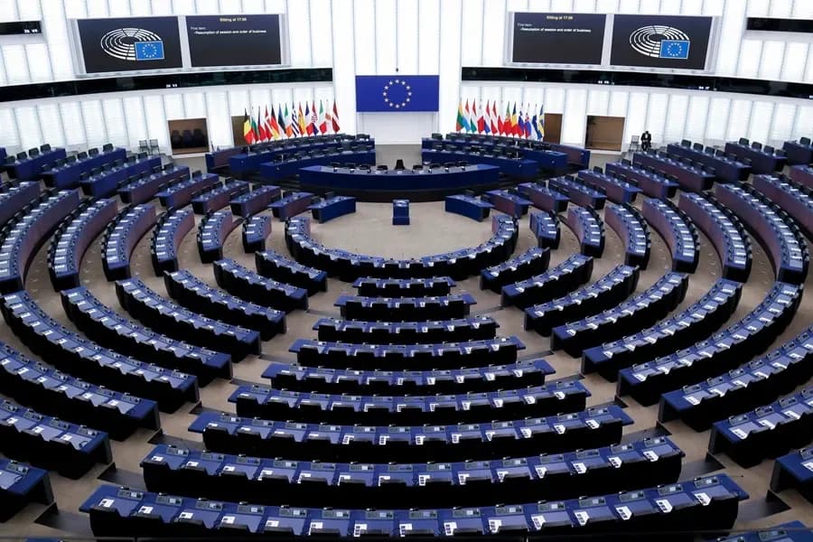 PARLAMENTO-ESTRASBURGO