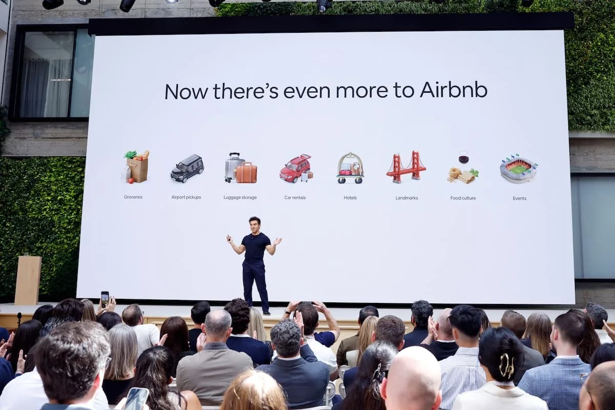 Airbnb lanza alquiler de autos, entregas de supermercado y traslados al aeropuerto