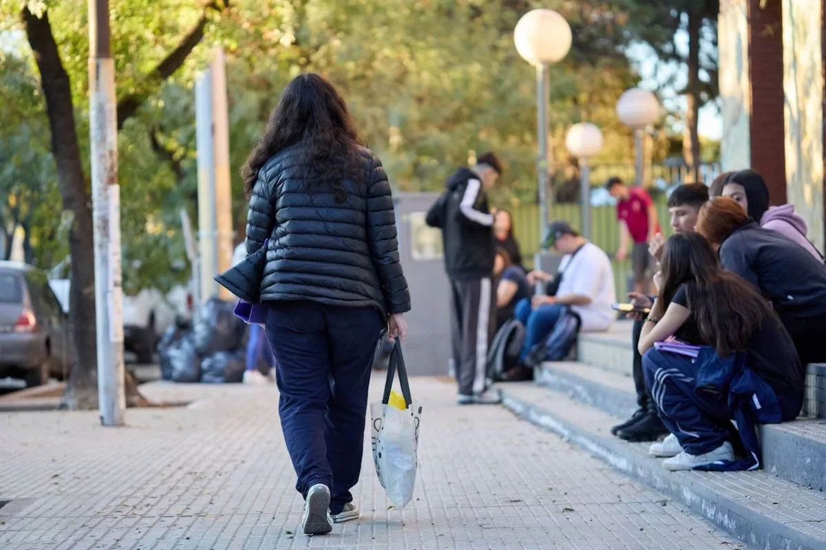 Multas a padres por amenazas de bomba en escuelas: hasta 6 millones de pesos