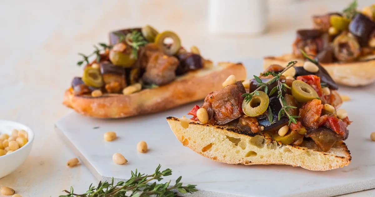 Bruschetta con caponata: una entrada fresca y sabrosa