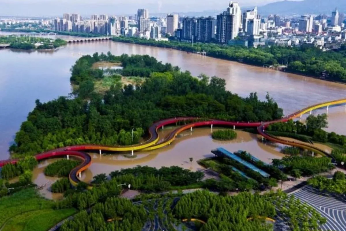 Ciudades esponja: la fórmula que frena inundaciones absorbiendo agua