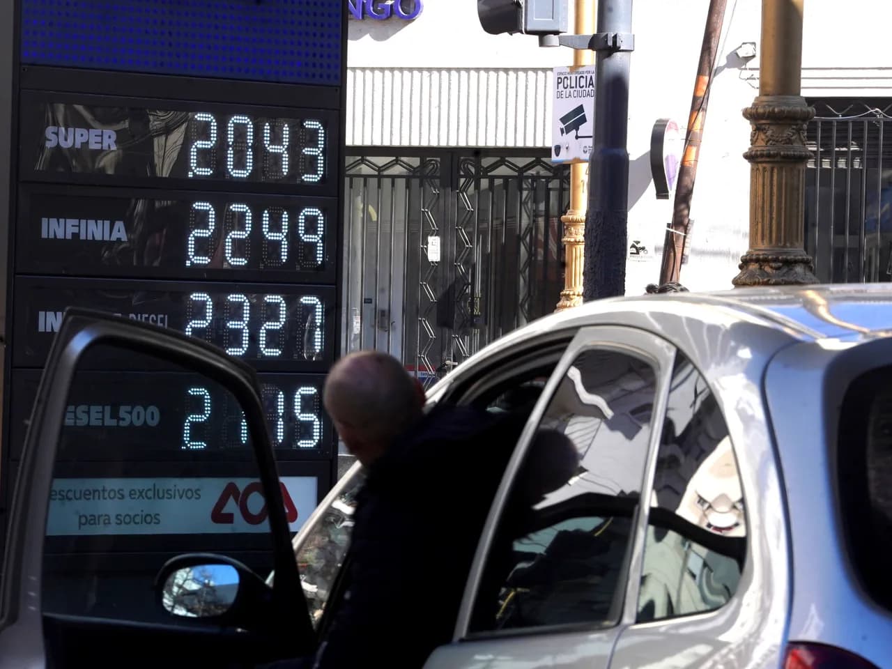 YPF Analiza Baja en Precios de Nafta con Dura Volatilidad del Petróleo