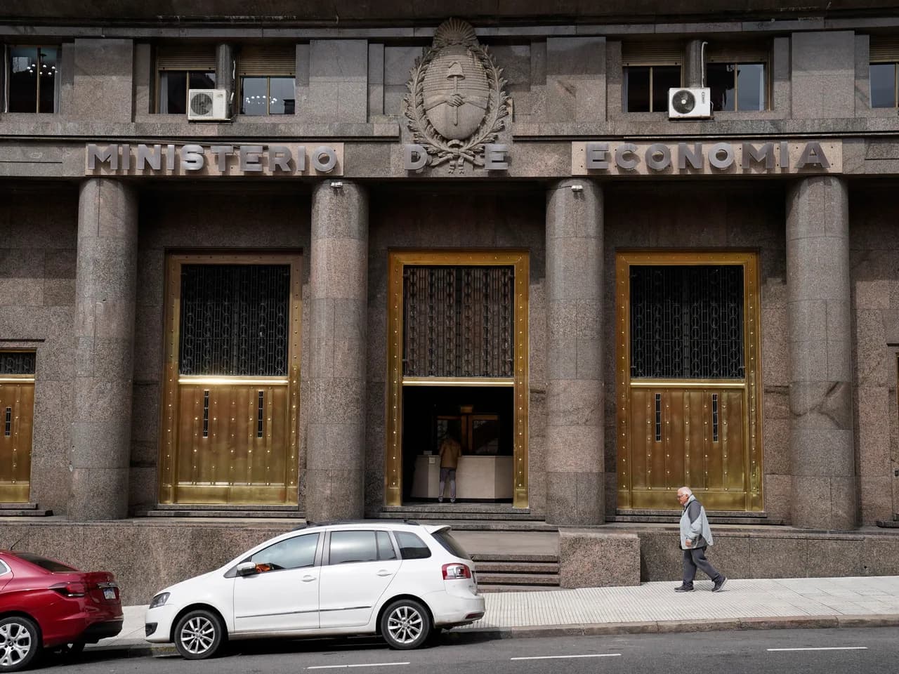 Justicia requiere con urgencia nombres de funcionarios en caso SIRA