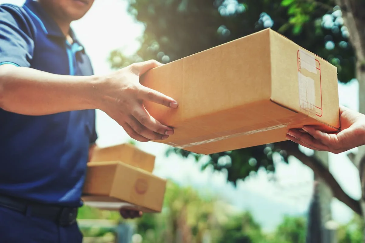 Compras en el exterior vía courier alcanzaron US$118 millones en abril