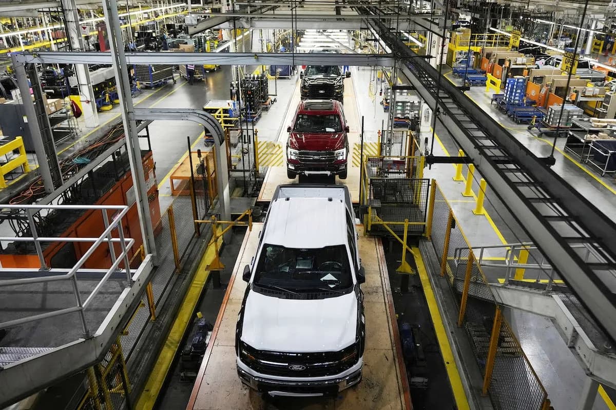 El Gobierno eliminará las retenciones a exportaciones de autos hasta junio de 2027