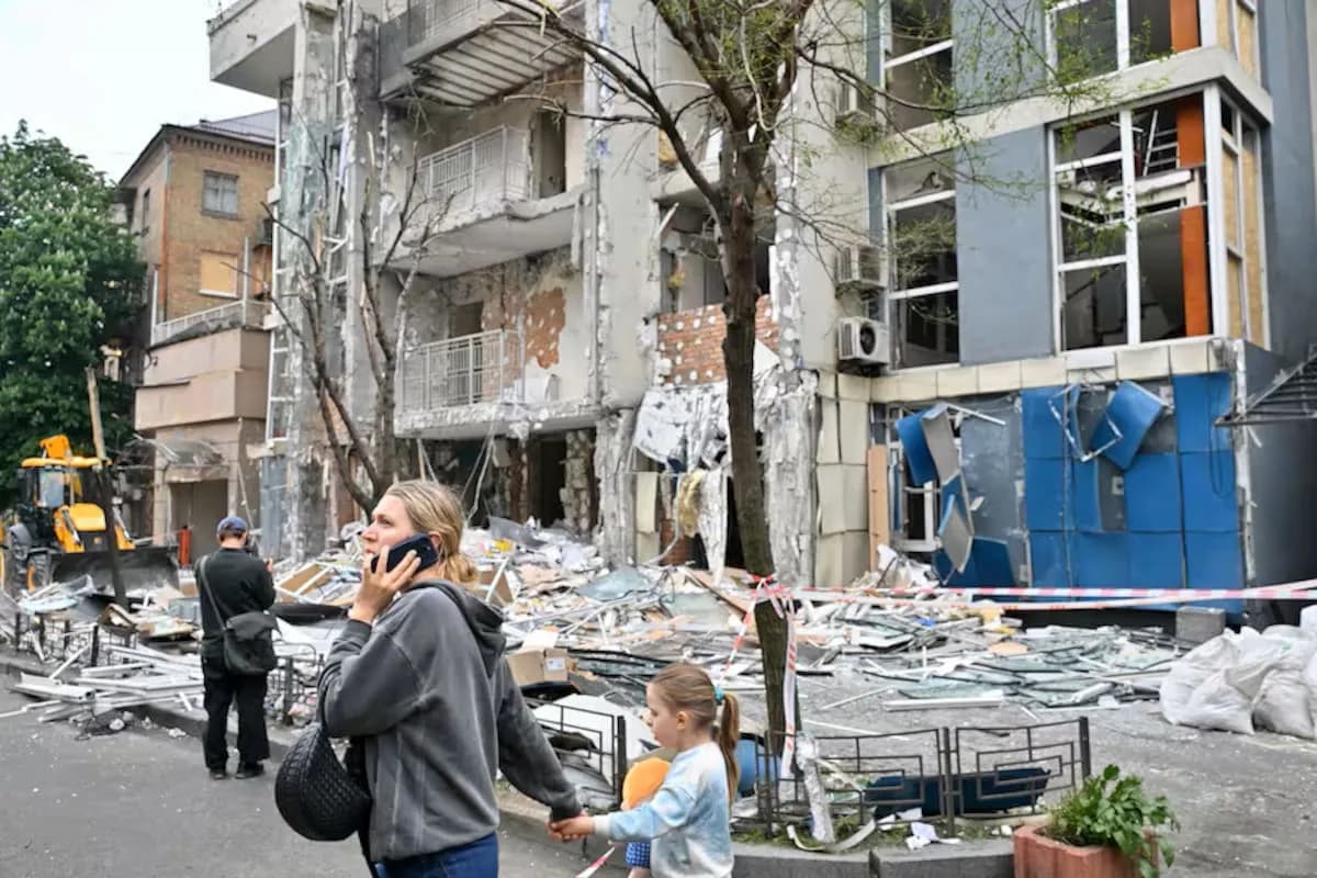 Rusia atacó Kiev con el misil hipersónico Oreshnik: cuatro muertos y más de 80 heridos