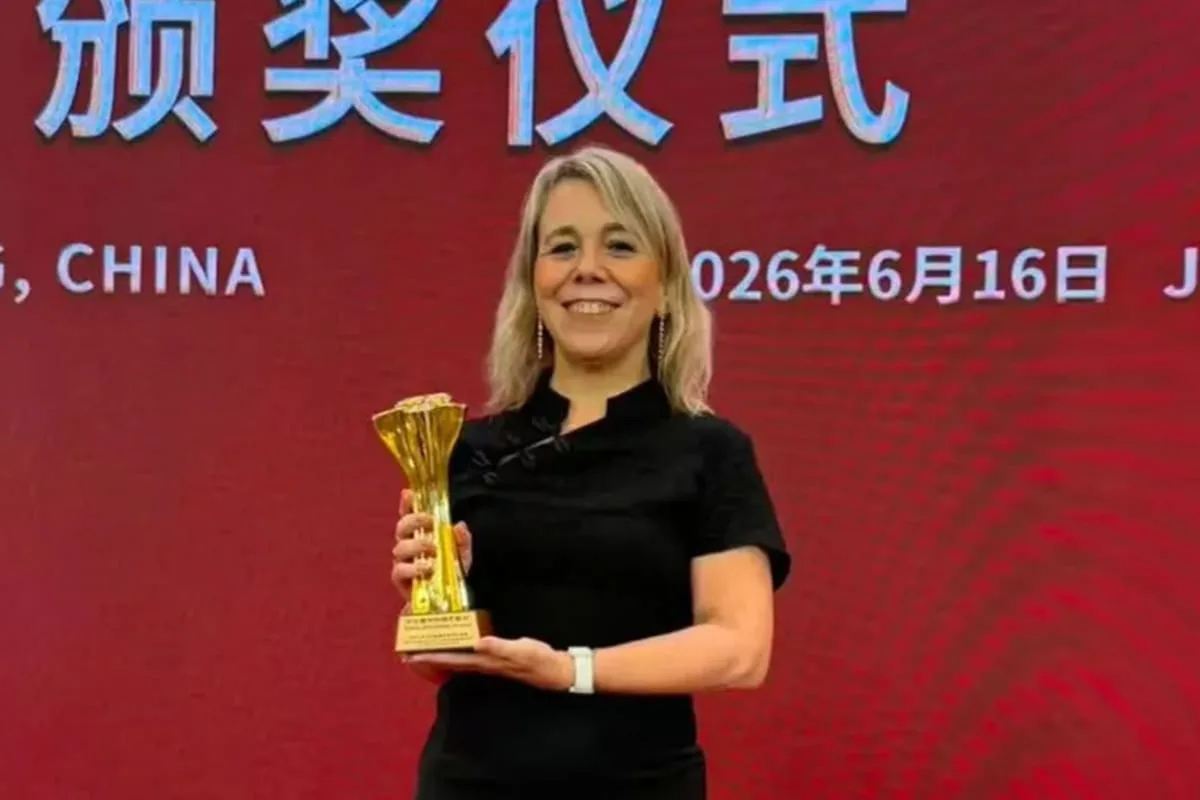 Paula Pampín, primera editora argentina en ganar el Special Book Award de China
