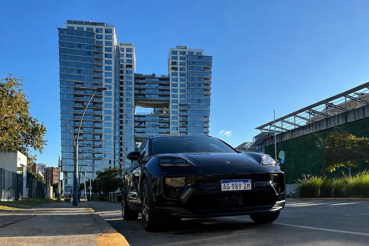 Porsche Macan 4 Electric: lujo silencioso en las calles de Buenos Aires
